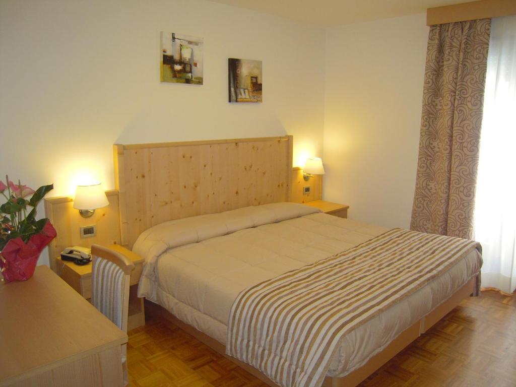 Miramonti Hotel Garniga Terme Værelse billede