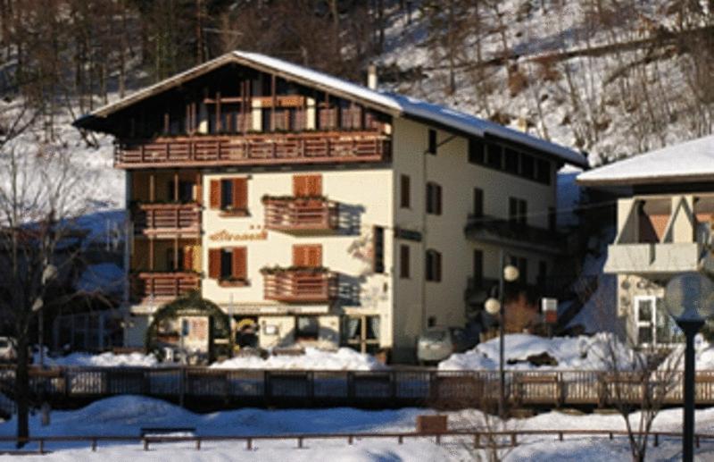 Miramonti Hotel Garniga Terme Eksteriør billede